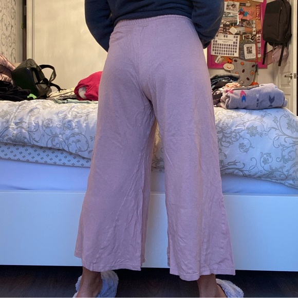 Small Pink Flowy Urban Outfitters Pants - Picture 2 of 3